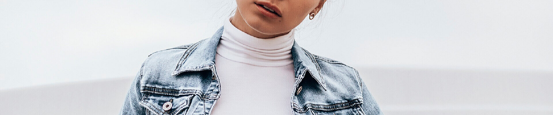 Dámské halenky s rolákem po celý rok