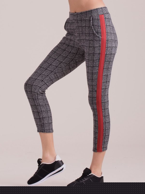 Velkoobchod Šedé kalhty s červenými pruhy