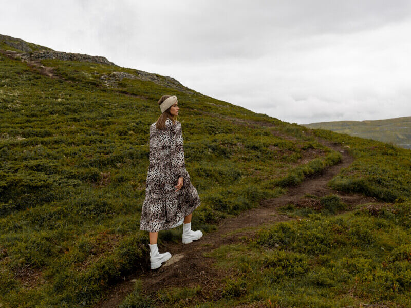 Ptačí módní šaty vs. velkoobchodní šaty FactoryPrice.eu: co si vybrat?