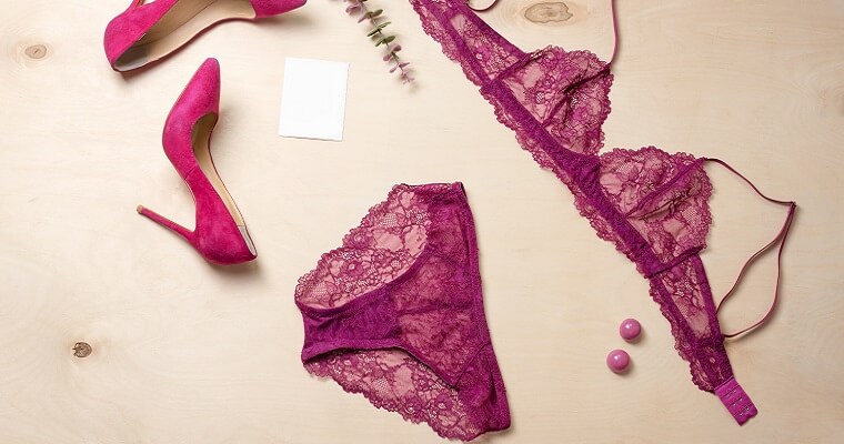 Barevné spodní prádlo viz nejkrásnější modely